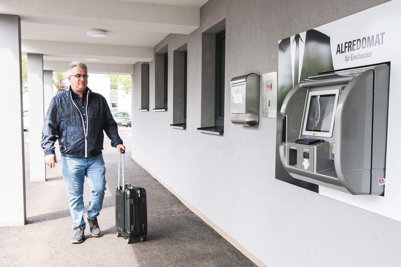 Das Alfred Sankt Poelten Extérieur photo